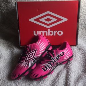 BRAND NEW Umbro cleats